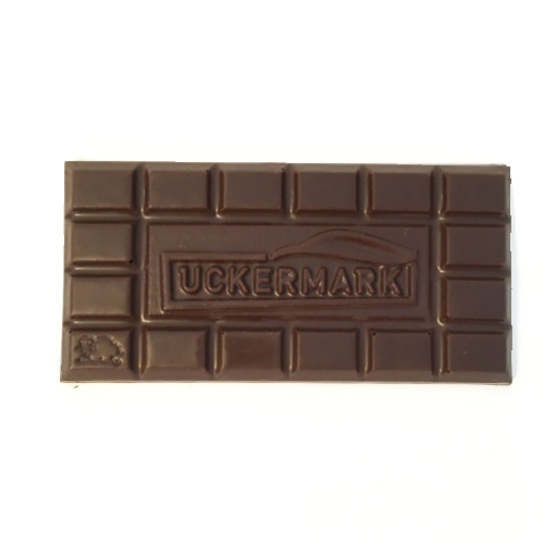 Zartbitterschokoladen-Tafel mit Logo der Regionalmarke Uckermark